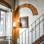 Romantic Terrace Apartment Florenz